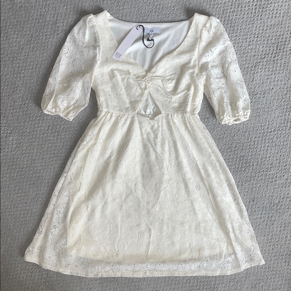 NSR Ivory Lace Sweetheart A-Line Keyhole Puff Sleeve Lace Dress Size Small NWT